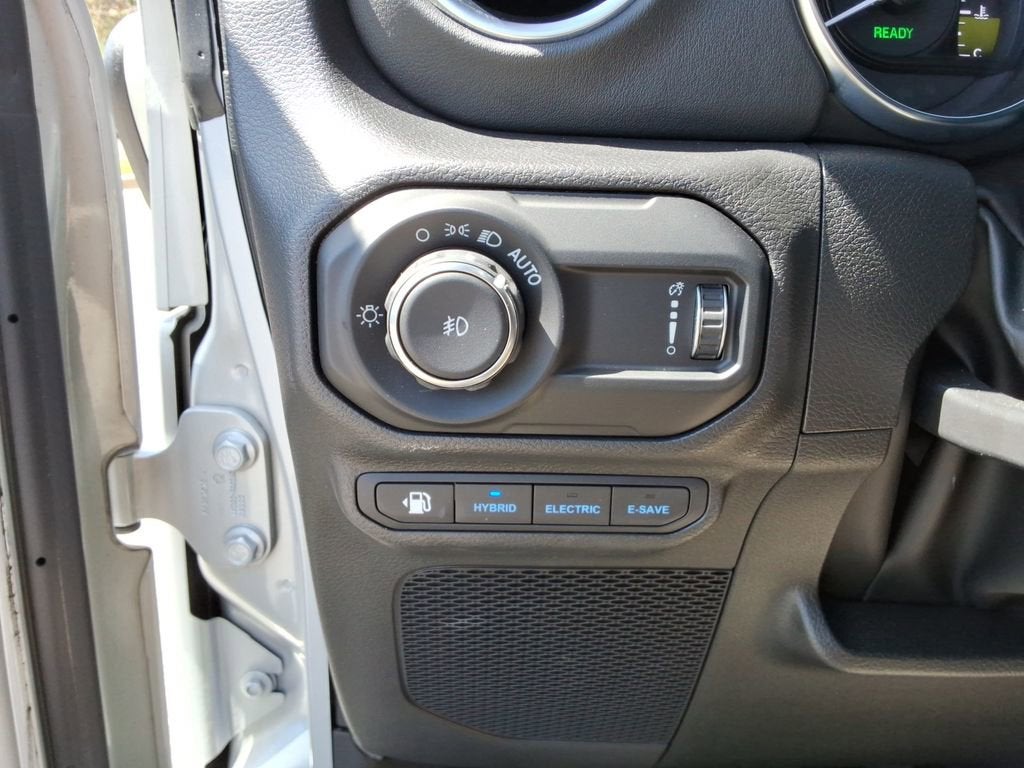 2023 Jeep Wrangler 4xe Sahara 4x4