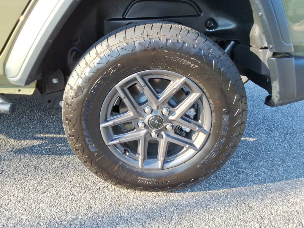 2025 Jeep Wrangler 4-Door Summit 4x4