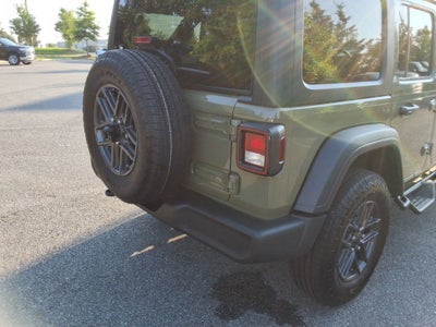 2025 Jeep Wrangler 4-Door Summit 4x4