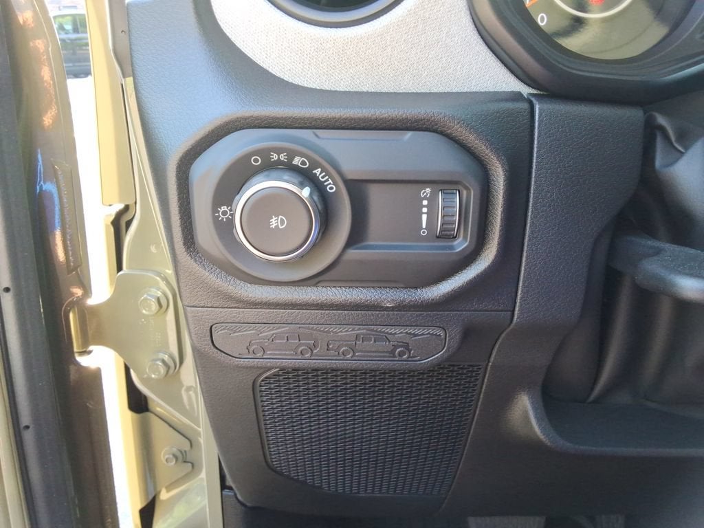 2025 Jeep Wrangler 4-Door Summit 4x4