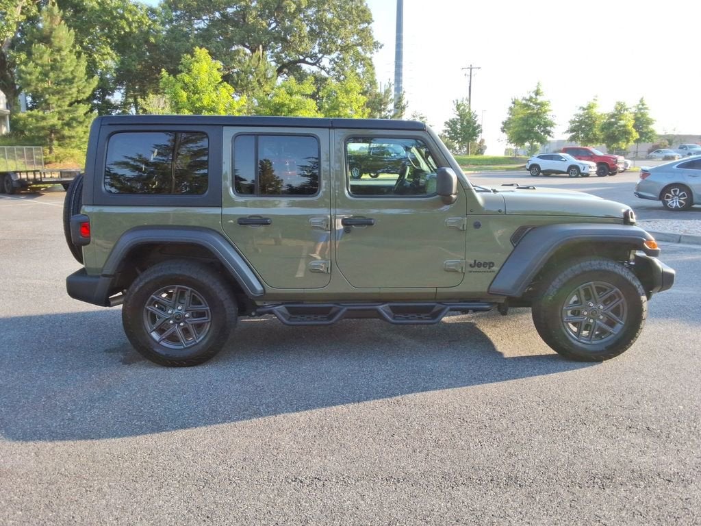 2025 Jeep Wrangler 4-Door Summit 4x4