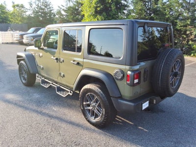 2025 Jeep Wrangler 4-Door Summit 4x4