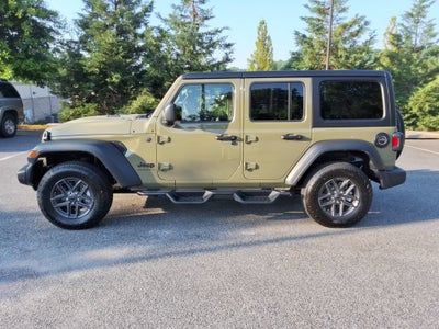 2025 Jeep Wrangler 4-Door Summit 4x4