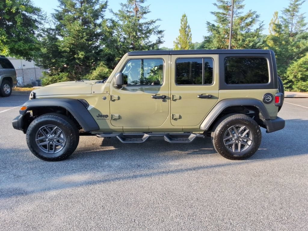 2025 Jeep Wrangler 4-Door Summit 4x4