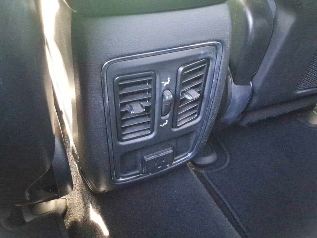 2021 Jeep Grand Cherokee Laredo X 4x4