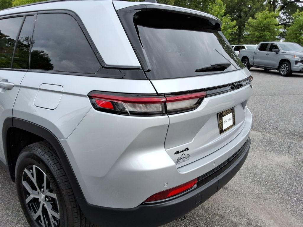2025 Jeep Grand Cherokee Altitude X 4x4