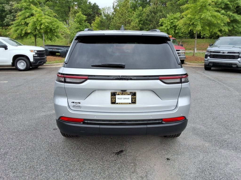 2025 Jeep Grand Cherokee Altitude X 4x4
