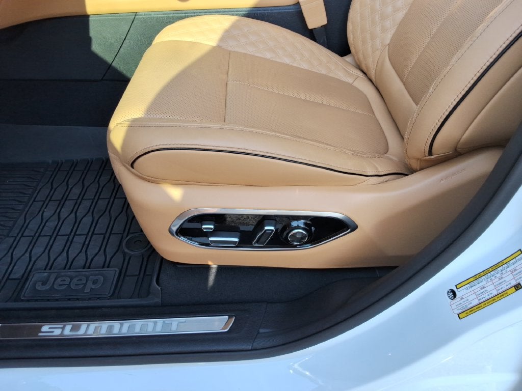 2025 Jeep Grand Cherokee Summit Reserve 4x4