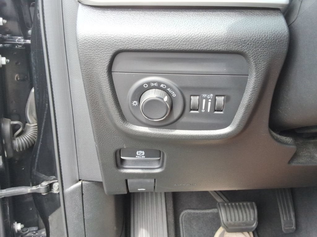 2021 Jeep Grand Cherokee L Altitude 4x2
