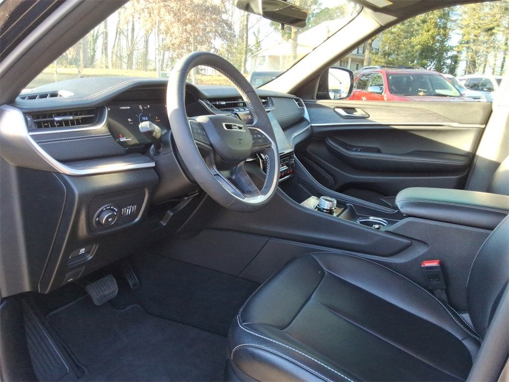 2025 Jeep Grand Cherokee L Limited 4x2