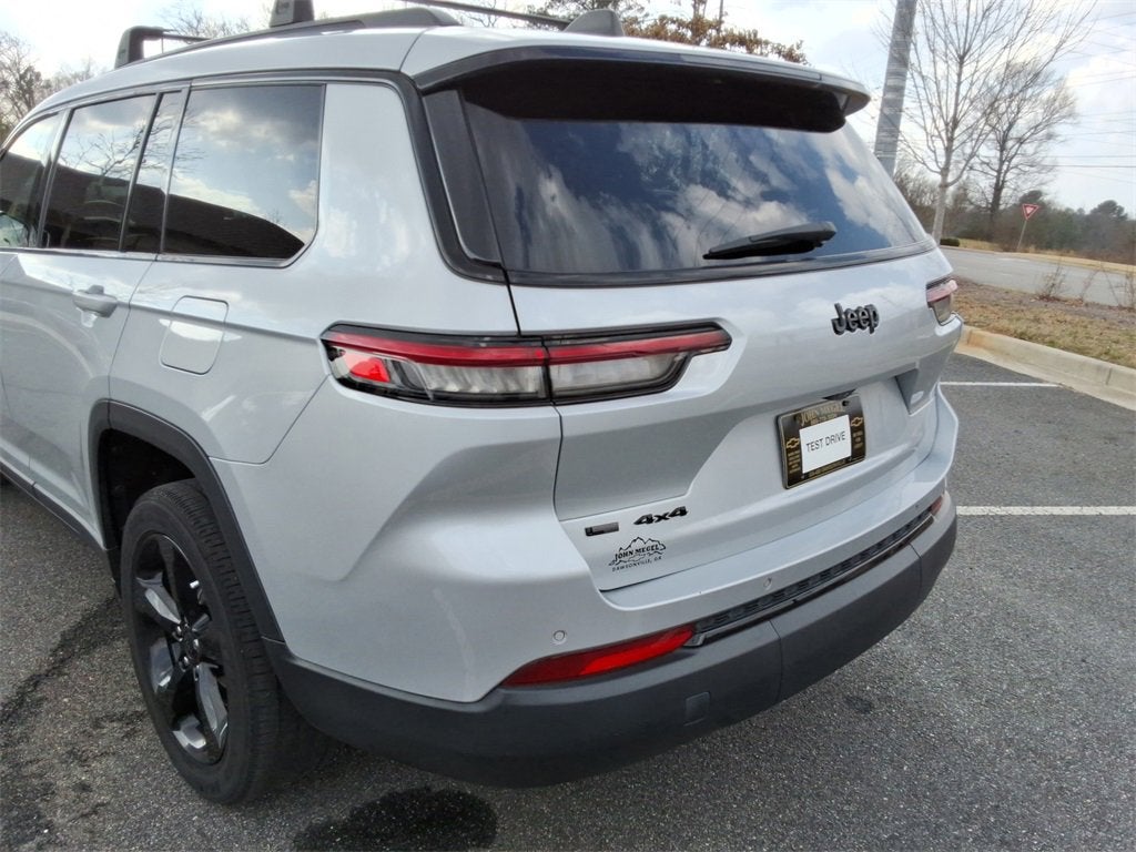 2022 Jeep Grand Cherokee L Altitude 4x4