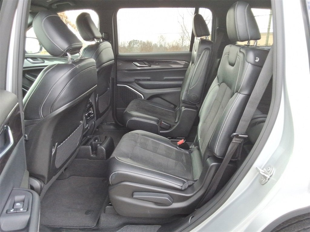 2022 Jeep Grand Cherokee L Altitude 4x4