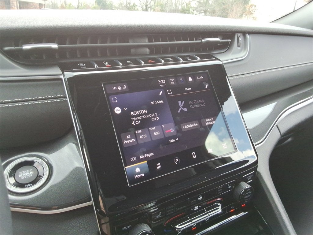 2022 Jeep Grand Cherokee L Altitude 4x4