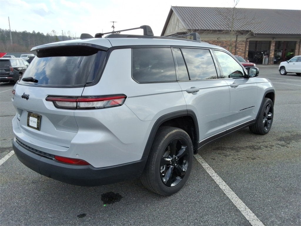 2022 Jeep Grand Cherokee L Altitude 4x4