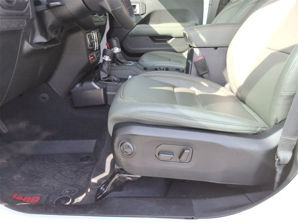 2025 Jeep Gladiator Mojave X