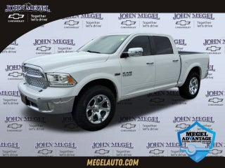 2017 RAM 1500 Laramie Crew Cab 4x4 5'7" Box