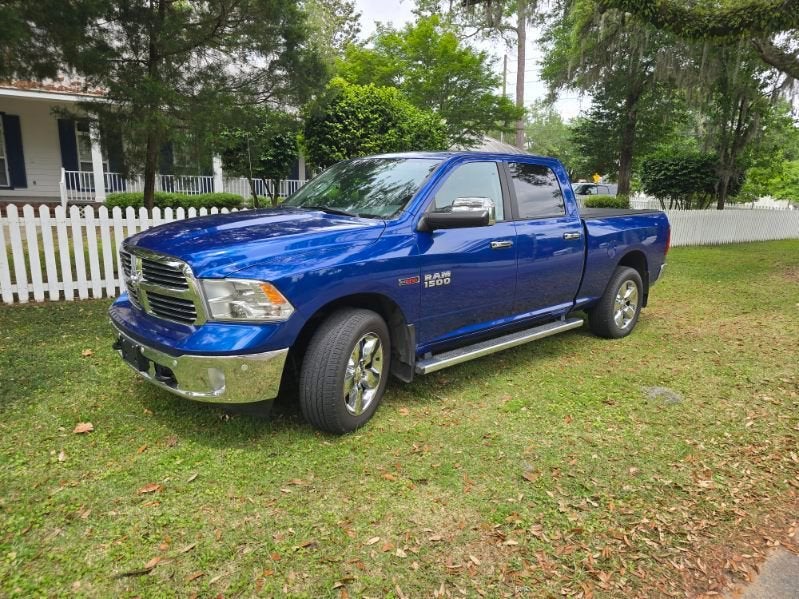 2016 RAM 1500 SLT