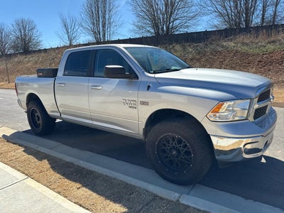 2019 RAM 1500 Classic SLT Crew Cab 4x4 6'4" Box