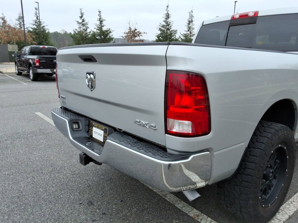 2019 RAM 1500 Classic SLT Crew Cab 4x4 6'4" Box