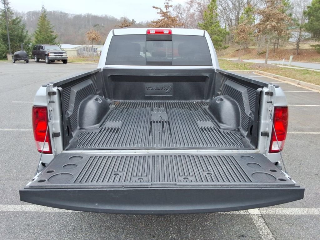 2019 RAM 1500 Classic SLT Crew Cab 4x4 6'4" Box
