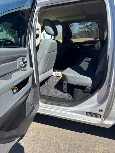 2019 RAM 1500 Classic SLT Crew Cab 4x4 6'4" Box