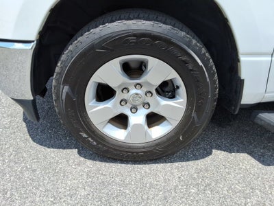 2019 RAM 1500 Big Horn/Lone Star Crew Cab 4x2 5'7" Box