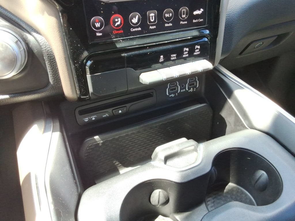 2019 RAM 1500 Laramie Crew Cab 4x2 5'7" Box