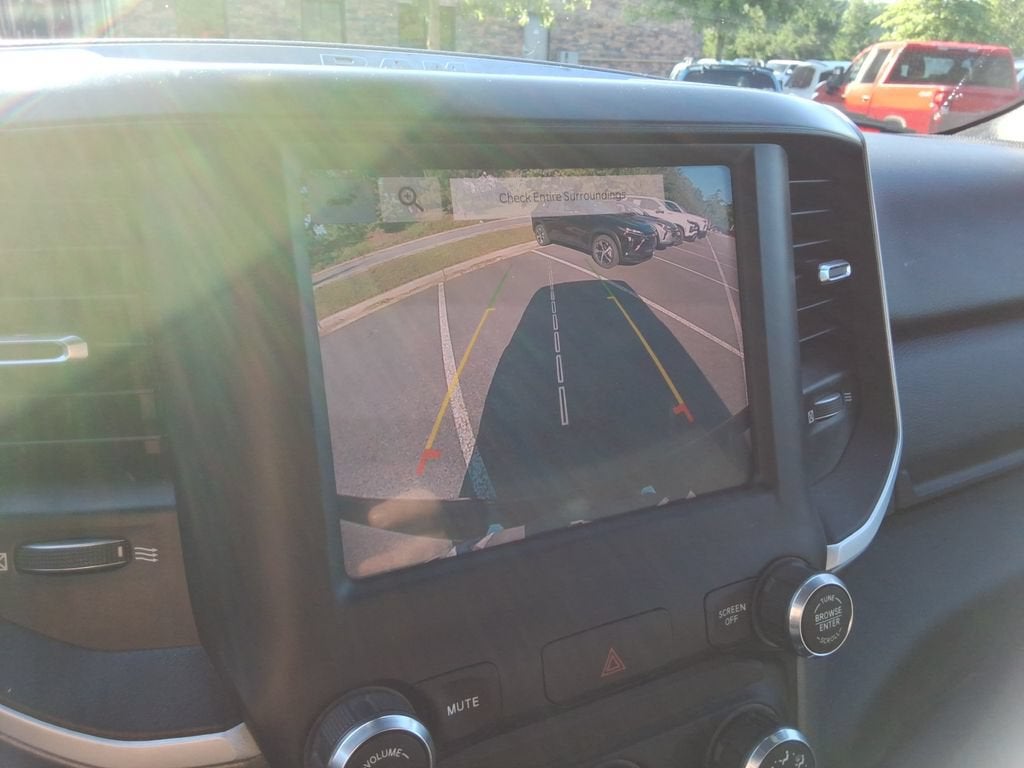 2022 RAM 1500 Big Horn Crew Cab 4x4 5'7" Box