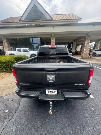 2022 RAM 1500 Big Horn Crew Cab 4x4 5'7" Box