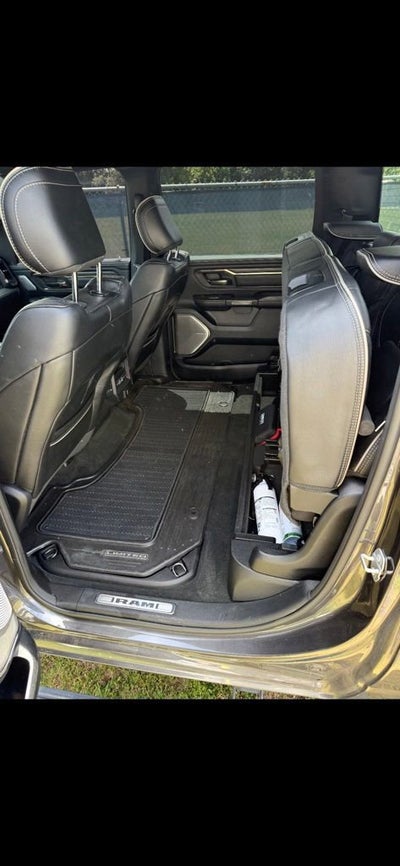 2021 RAM 1500 Limited Crew Cab 4x4 5'7" Box