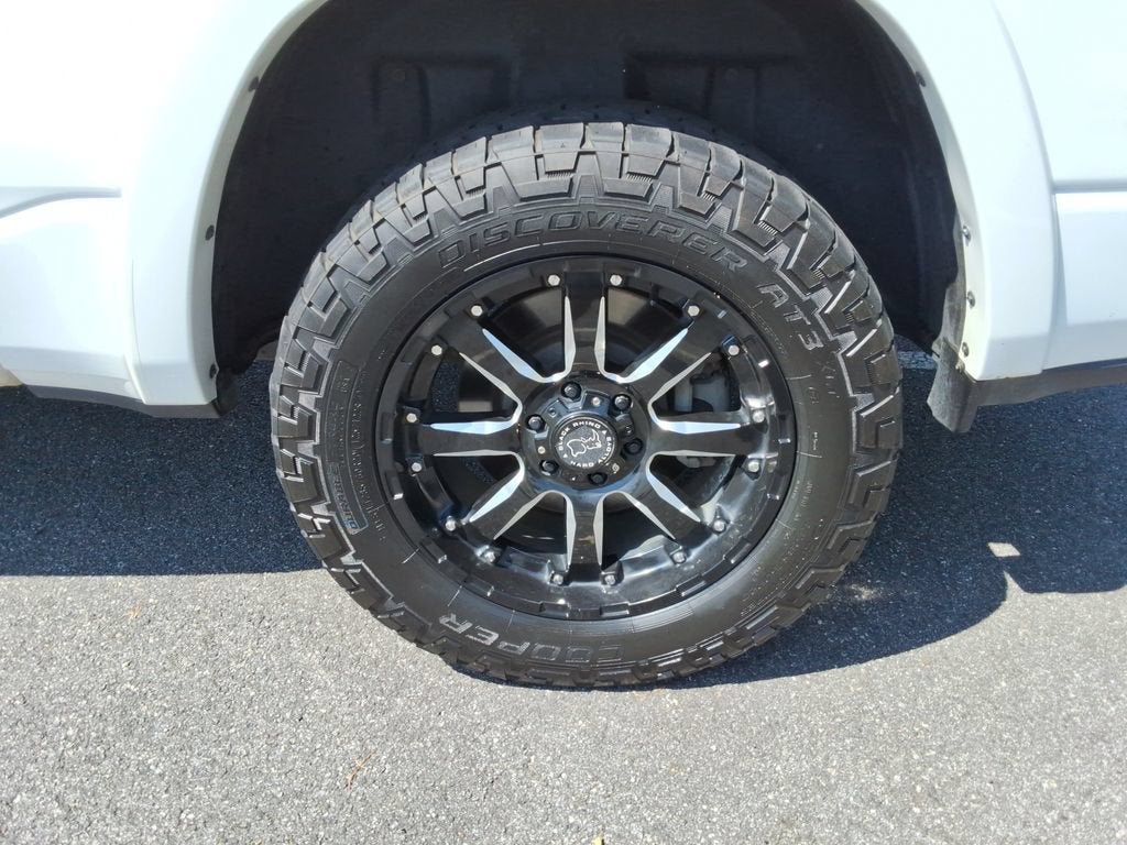 2022 RAM 1500 Laramie Crew Cab 4x4 5'7" Box