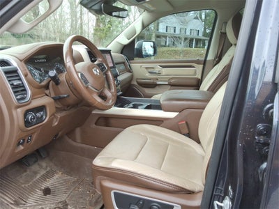 2022 RAM 1500 Laramie Crew Cab 4x4 5'7" Box