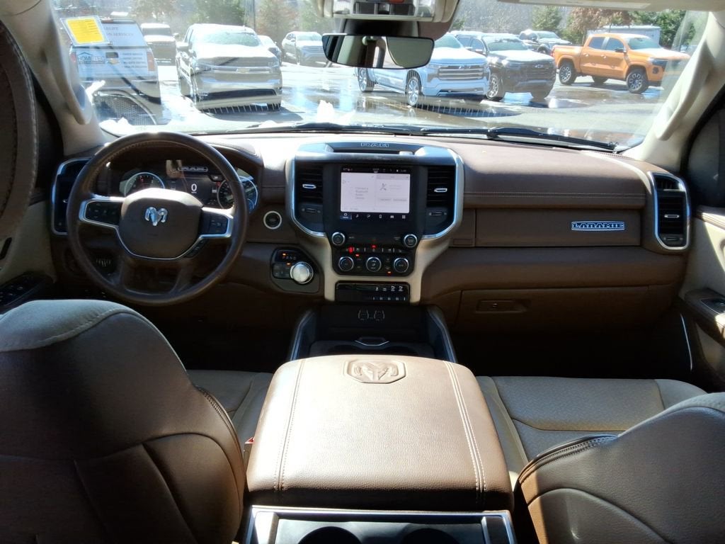 2022 RAM 1500 Laramie Crew Cab 4x4 5'7" Box