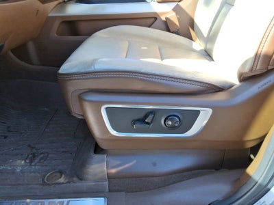 2022 RAM 1500 Laramie Crew Cab 4x4 5'7" Box