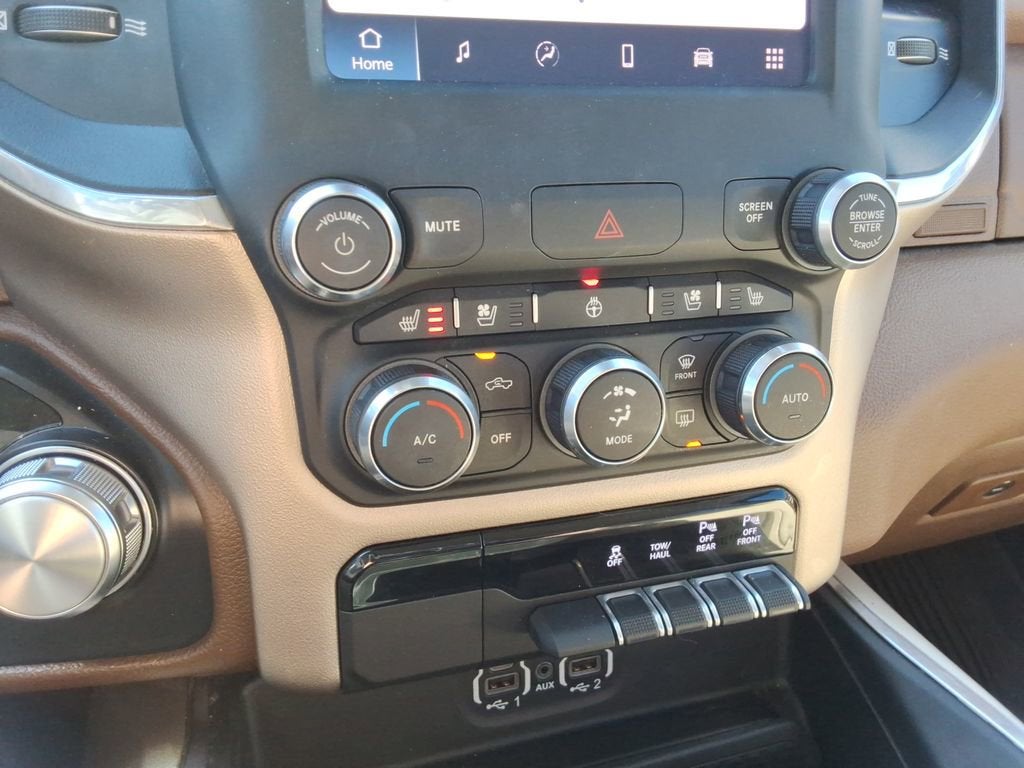 2022 RAM 1500 Laramie Crew Cab 4x4 5'7" Box