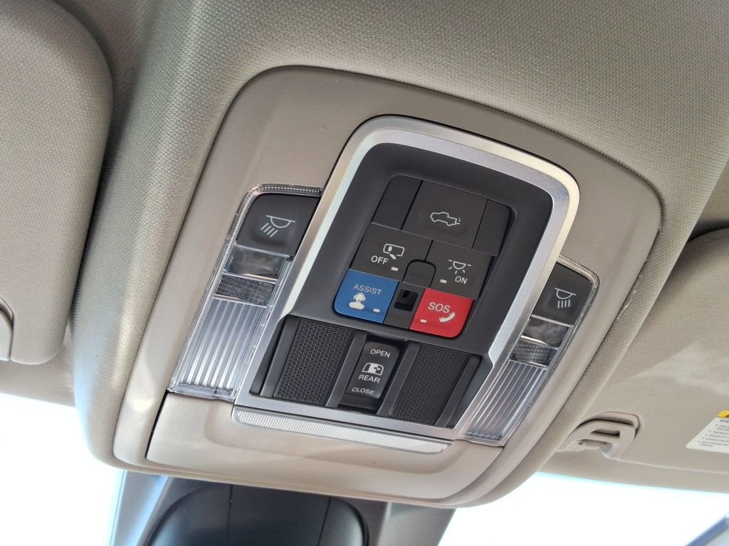 2022 RAM 1500 Laramie Crew Cab 4x4 5'7" Box