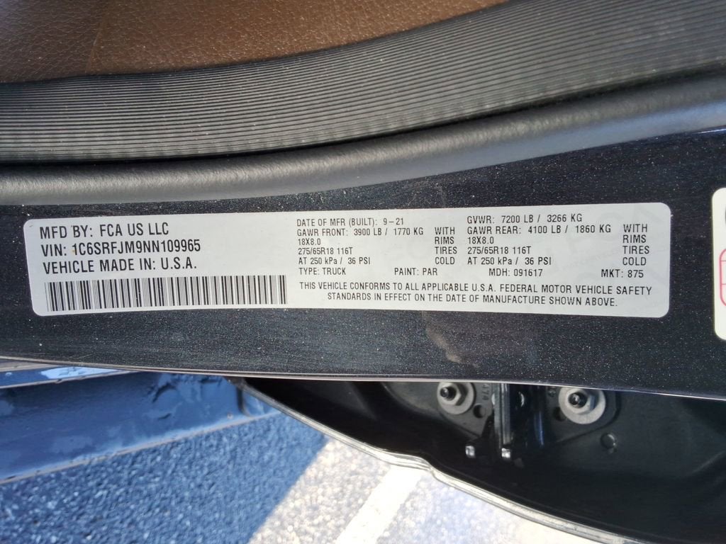 2022 RAM 1500 Laramie Crew Cab 4x4 5'7" Box