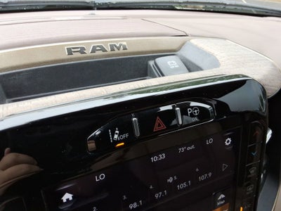 2020 RAM 1500 Laramie Longhorn Crew Cab 4x4 5'7" Box
