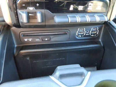 2019 RAM 1500 Laramie Crew Cab 4x4 6'4" Box
