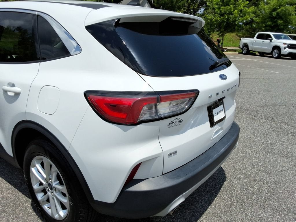 2022 Ford Escape SE