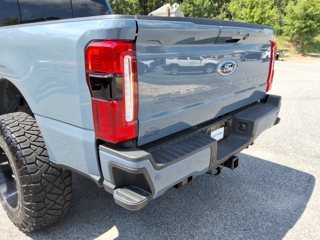 2023 Ford F-250 LARIAT