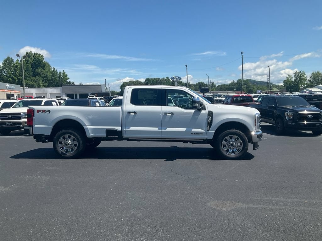 2026 Ford F-350 LARIAT