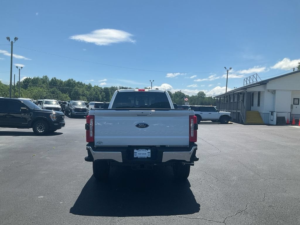 2026 Ford F-350 LARIAT