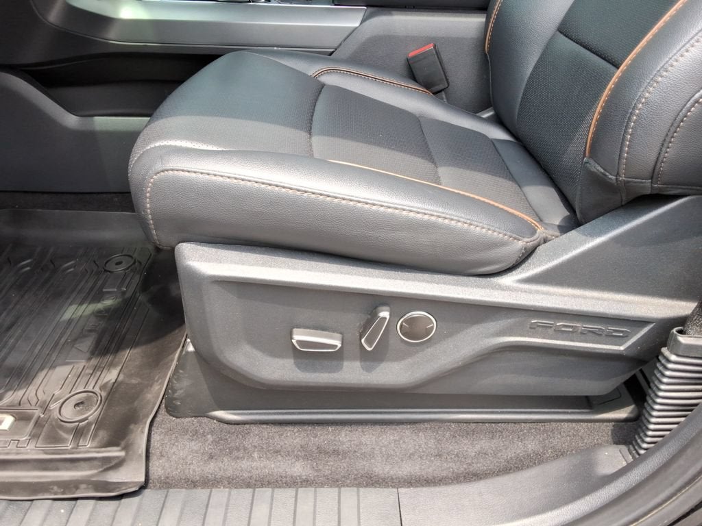 2025 Ford F-150 Lariat - Photo 25