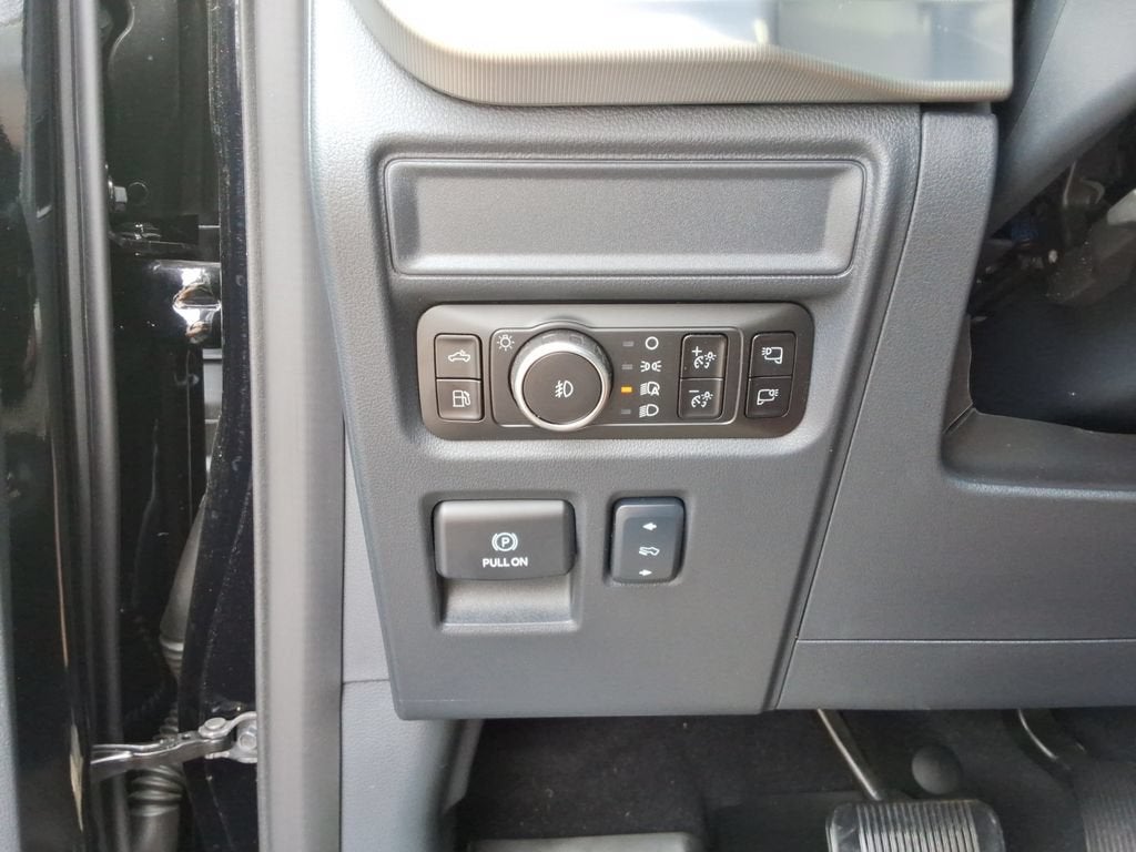 2025 Ford F-150 Lariat - Photo 41