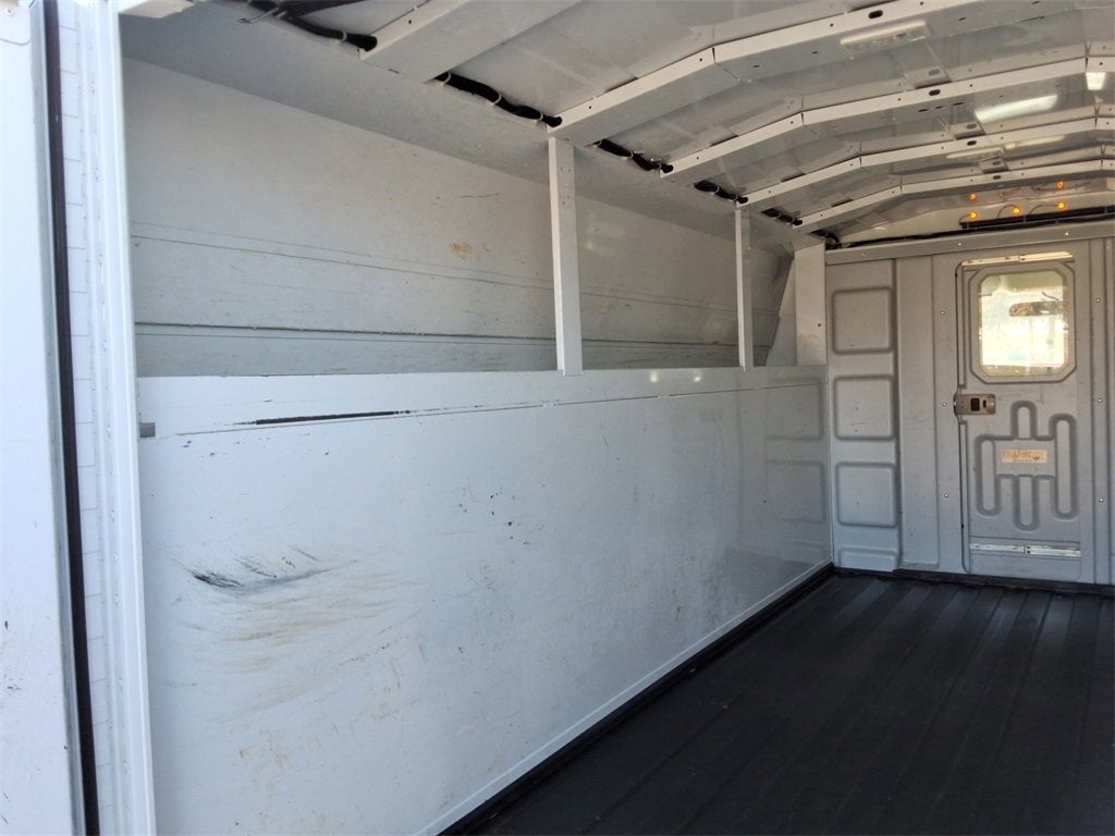 2021 Chevrolet Express Cutaway 3500 Work Van