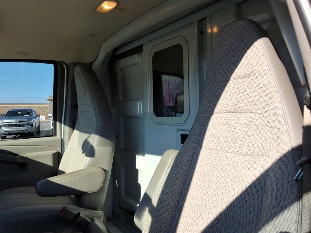 2021 Chevrolet Express Cutaway 3500 Work Van