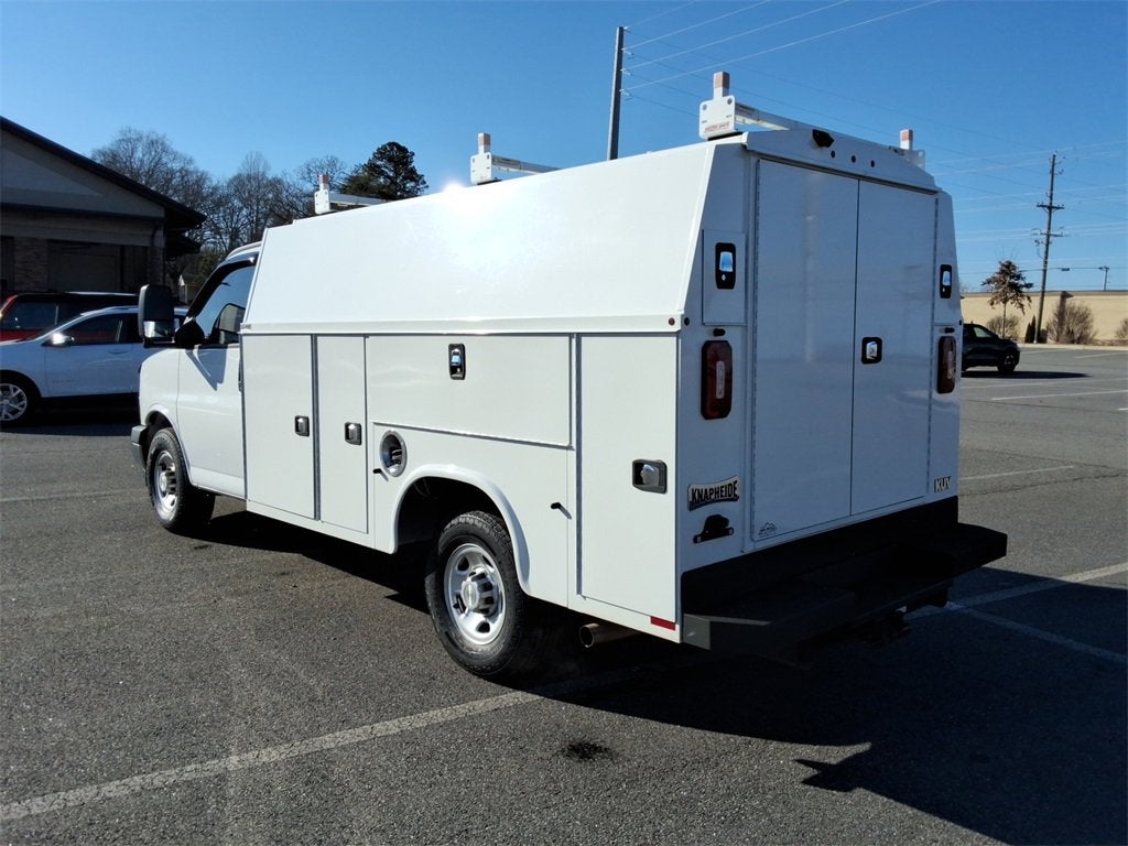 2021 Chevrolet Express Cutaway 3500 Work Van