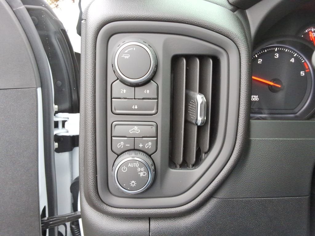 2026 Chevrolet Silverado 3500 HD WT DRW