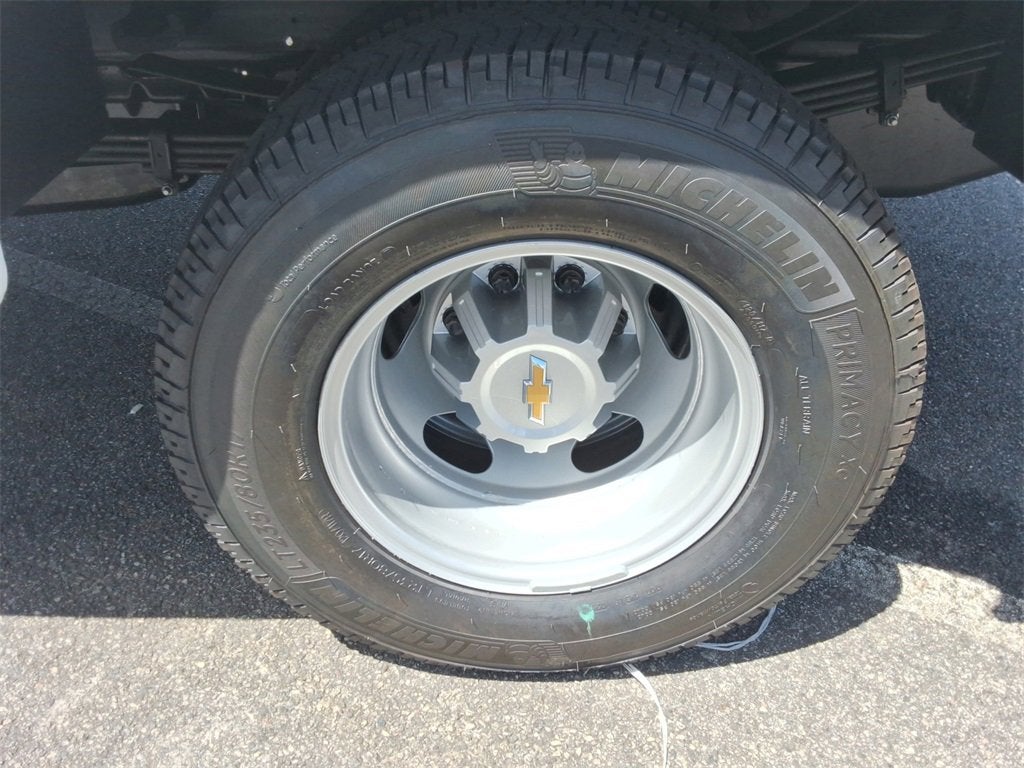 2025 Chevrolet Silverado 3500 HD Chassis Cab Work Truck